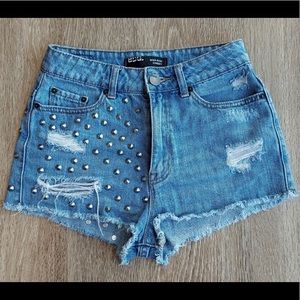 High Wasted, Studded Jean Short Shorts!